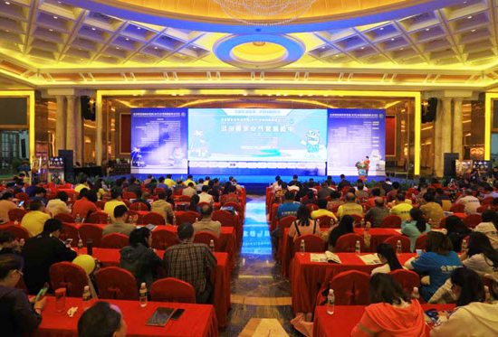 2016海南国际房车露营休闲博览会开幕