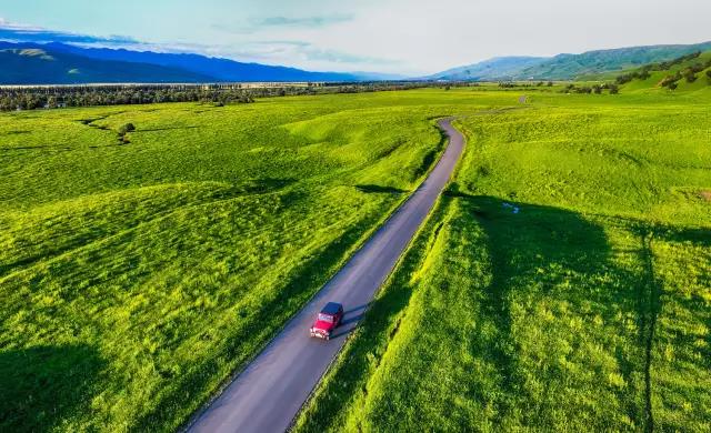 新疆独库公路将于6月5日正式开放通行!中国最美、最险峻的英雄公路,即将涌来大批人马!(图3) 新疆独库公路将于6月5日正式开放通行!中国最美、最险峻的英雄公路,即将涌来大批人马!(图3)