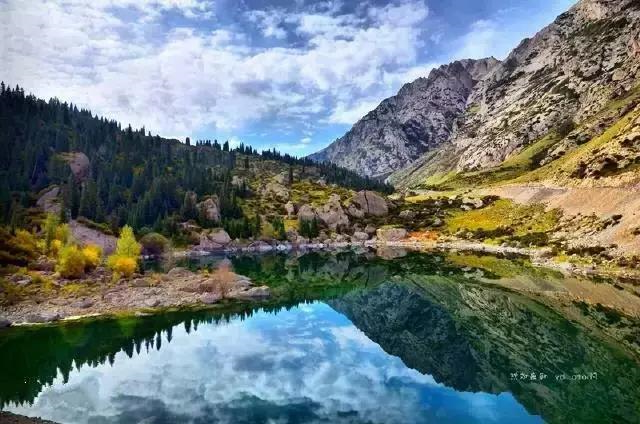 新疆独库公路将于6月5日正式开放通行!中国最美、最险峻的英雄公路,即将涌来大批人马!(图21) 新疆独库公路将于6月5日正式开放通行!中国最美、最险峻的英雄公路,即将涌来大批人马!(图21)