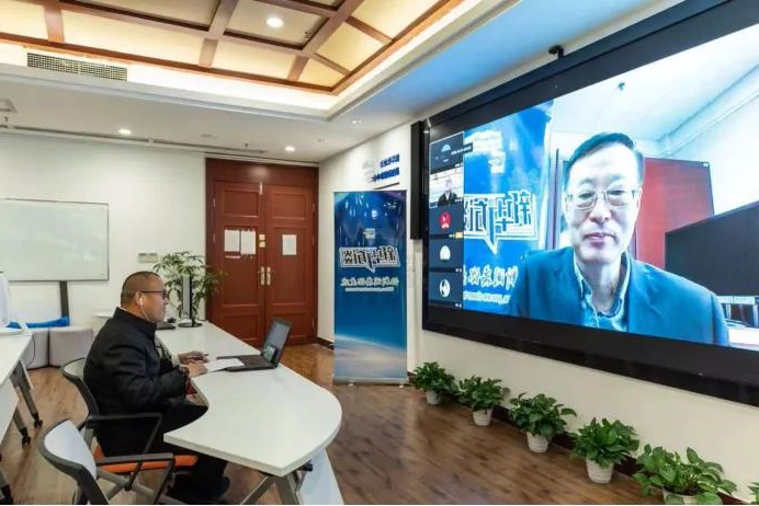 “释放产业潜能,促进体育消费”——国家体育总局经济司回应热点难点(图5) “释放产业潜能,促进体育消费”——国家体育总局经济司回应热点难点(图5)