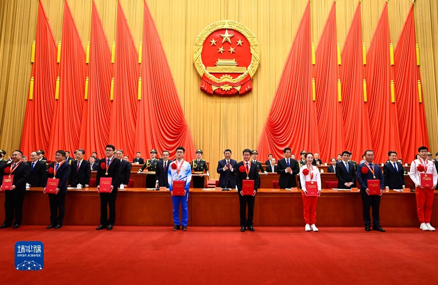 北京冬奥会冬残奥会总结表彰大会隆重举行 习近平发表重要讲话(图3) 北京冬奥会冬残奥会总结表彰大会隆重举行 习近平发表重要讲话(图3)