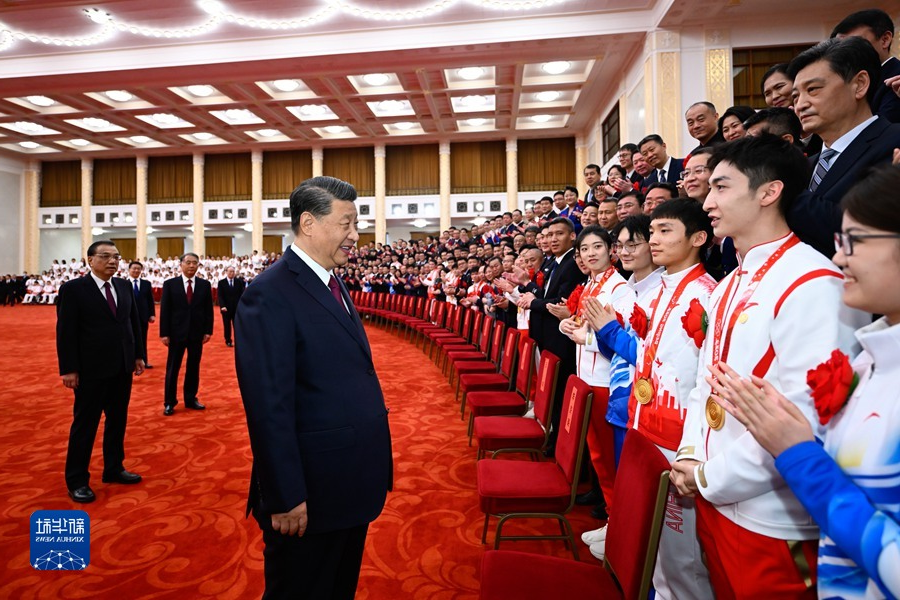 北京冬奥会冬残奥会总结表彰大会隆重举行 习近平发表重要讲话(图8) 北京冬奥会冬残奥会总结表彰大会隆重举行 习近平发表重要讲话(图8)