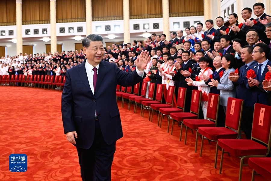 北京冬奥会冬残奥会总结表彰大会隆重举行 习近平发表重要讲话(图10) 北京冬奥会冬残奥会总结表彰大会隆重举行 习近平发表重要讲话(图10)