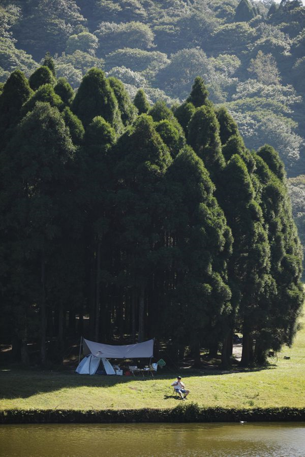 “露营风”悄然出圈 帐篷下有诗和远方吗?(图4) “露营风”悄然出圈 帐篷下有诗和远方吗?(图4)