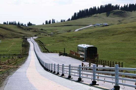 露营让木垒更唯美(图1) image002.jpg