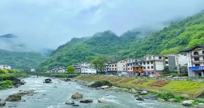 露营之家全球首家露营文化主题酒店----神农架境禾酒店(露营之家京东体验店)即将重磅上线!(图10) image016.jpg