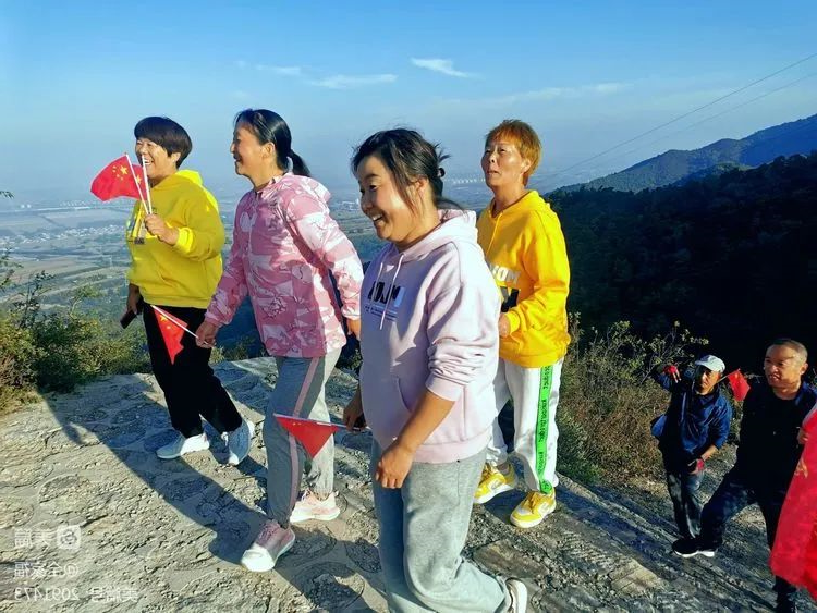 露营之家山西超越梦想徒步俱乐部庆国庆登山活动(图2)