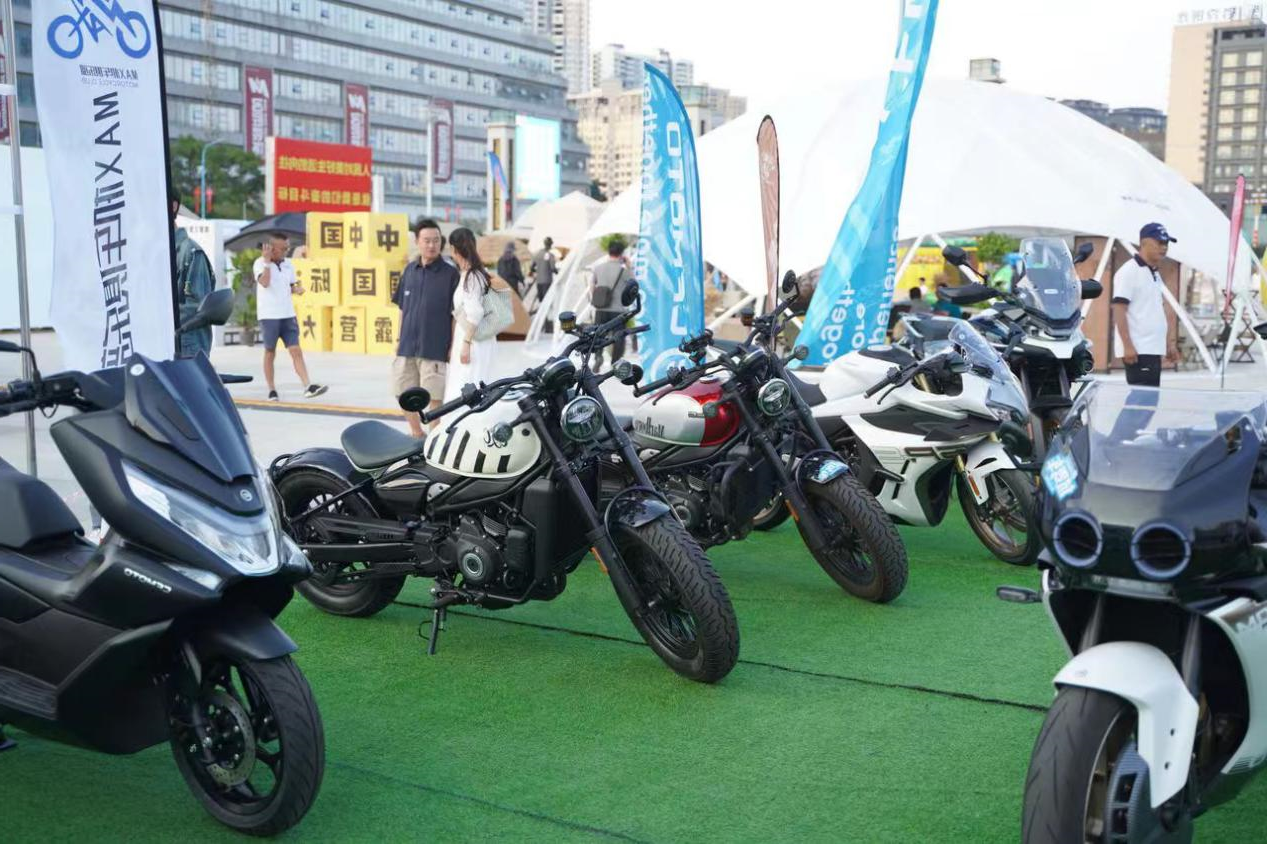 2024中国国际oety欧亿体育
暨文体康旅装备展盛大开幕(图5)