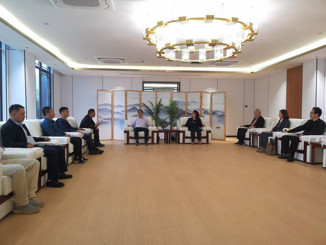 加拿大户外安全装备协会与露营之家金华供应链全球贸易中心签约 共绘中加户外新蓝图(图3) 加拿大户外安全装备协会与露营之家金华供应链全球贸易中心签约 共绘中加户外新蓝图(图3)