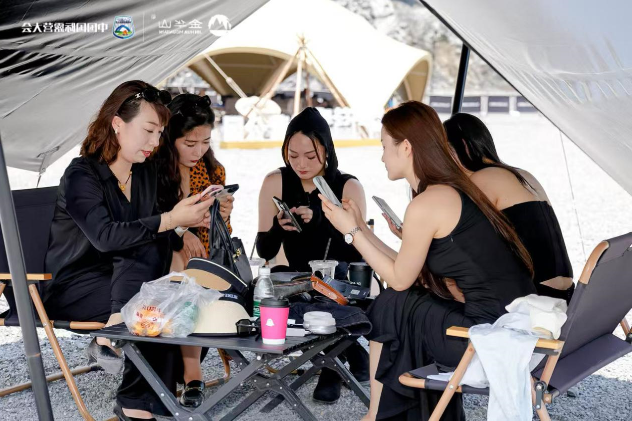 东兰坡豪湖国家湿地公园露营地招聘公告(图12) 东兰坡豪湖国家湿地公园露营地招聘公告(图12)