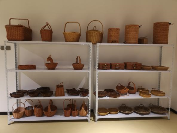 李守文率队考察露营之家全球优选（金华）贸易中心供应链工厂(图7)