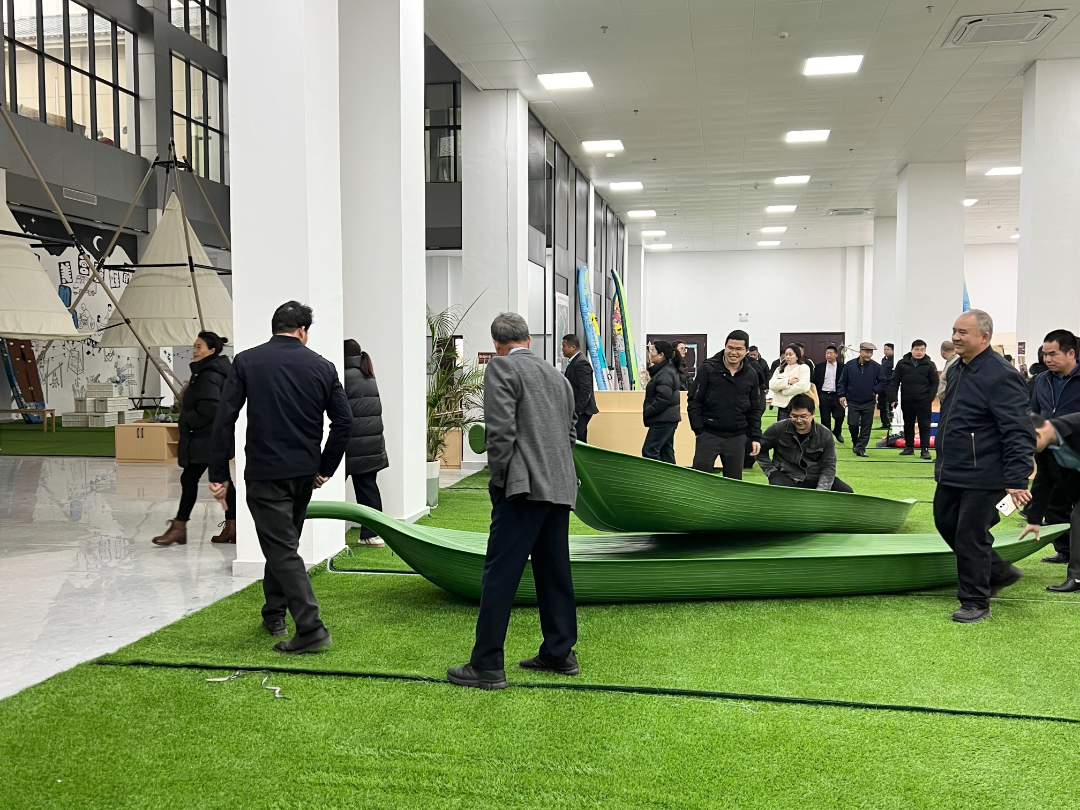 undefined 人大代表“打卡”坡豪湖露营地 探寻户外休闲新乐趣(图4)