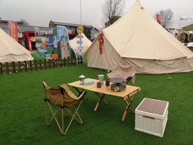 露营之家贵州云仓新年特卖会：金华供应链手工编藤与汽车后备箱露营装备成热宠(图5)