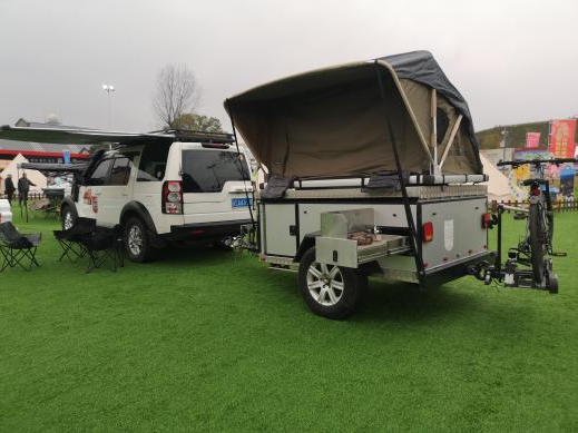 露营之家贵州云仓新年特卖会：金华供应链手工编藤与汽车后备箱露营装备成热宠(图7)