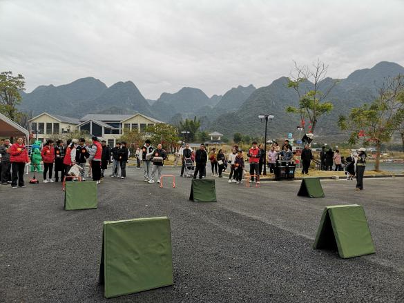 “青春环游记”点亮东兰五色文化旅游新名片【坡豪湖户外旅游目的地】(图5) “青春环游记”点亮东兰五色文化旅游新名片【坡豪湖户外旅游目的地】(图5)