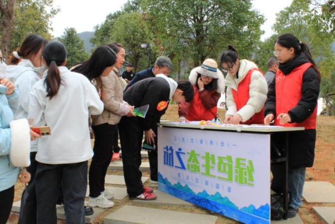 “青春环游记”点亮东兰五色文化旅游新名片【坡豪湖户外旅游目的地】(图9) “青春环游记”点亮东兰五色文化旅游新名片【坡豪湖户外旅游目的地】(图9)