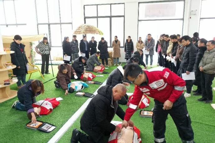 中国红十字会林欢教员讲课《宁静的营地应抢救济培训》等外容报道(图6)