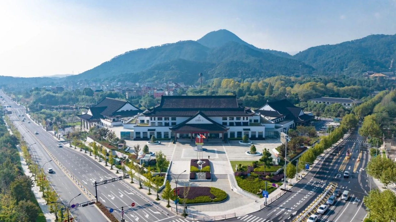 “露营之家(金华)全球优选供应链贸易中心户外运动露营装备生活馆”定向招商公告(图13) “露营之家(金华)全球优选供应链贸易中心户外运动露营装备生活馆”定向招商公告(图13)