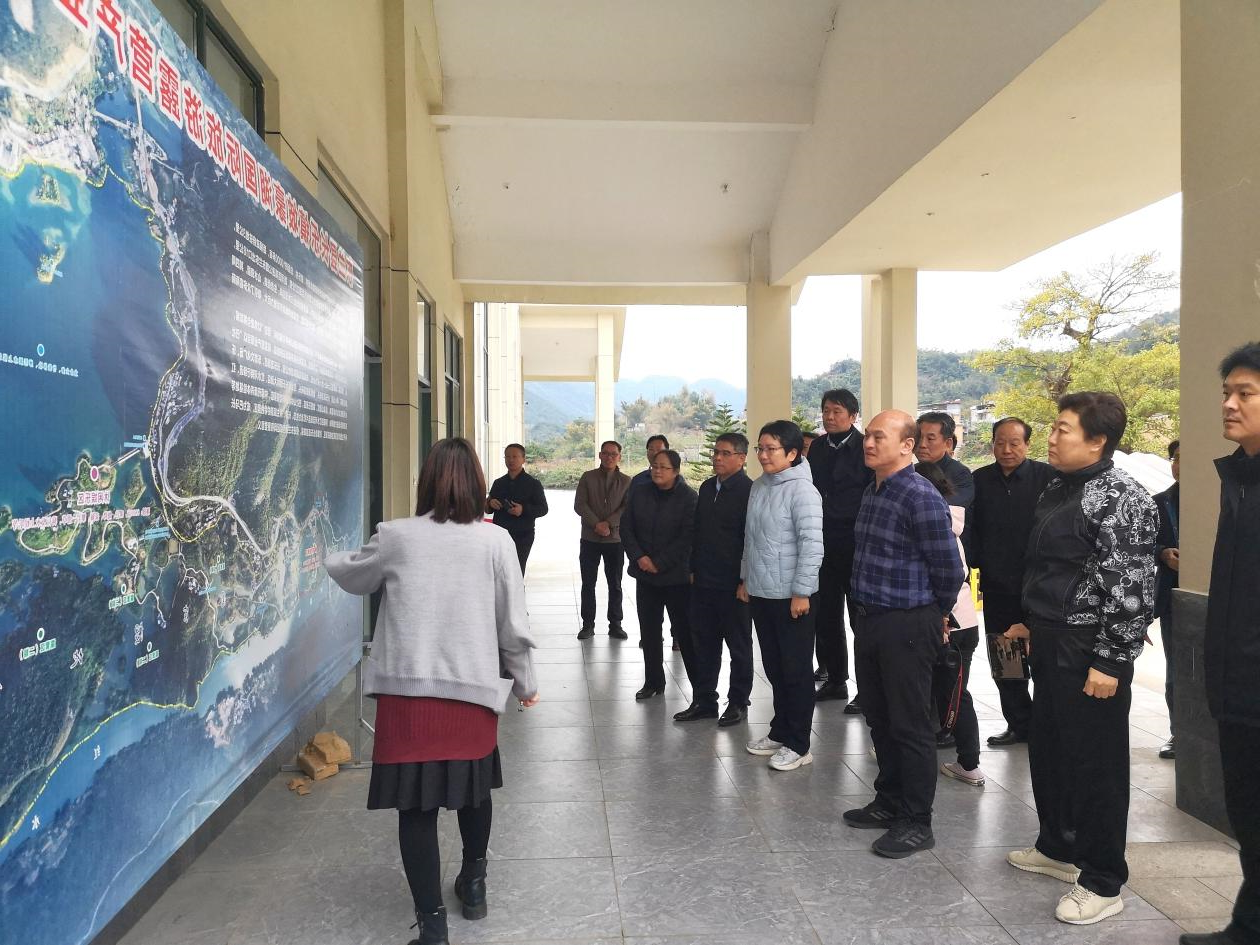 河北省政协副主席常丽虹率队考察广西东兰坡豪湖国家湿地公园：以康养产业助推“红色东兰，绿色崛起”(图1)