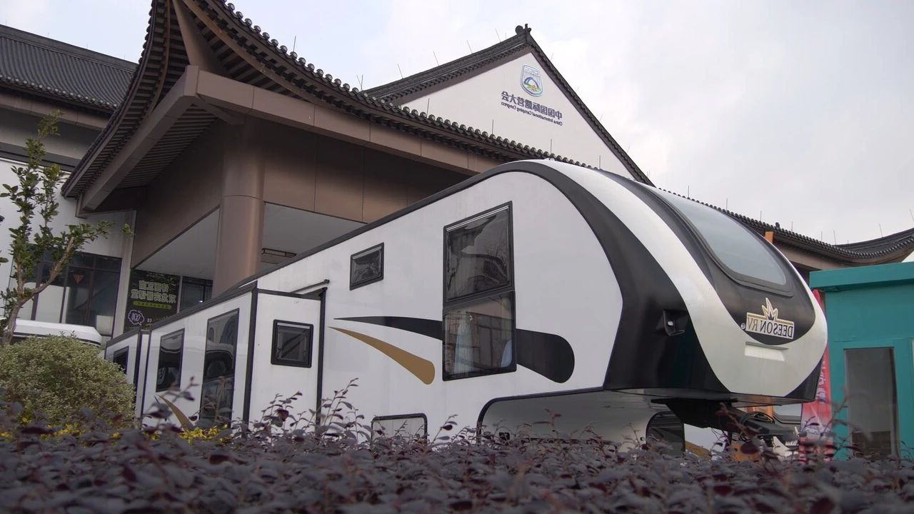 路程网丁宏波董事长一行赴金华露营之家供应链贸易中心考察交流(图4) 14.jpg